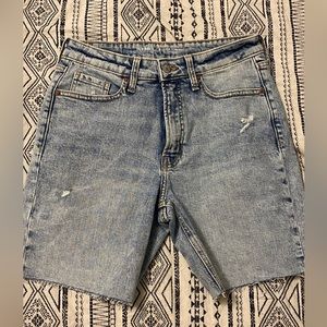 Old navy Bermuda shorts